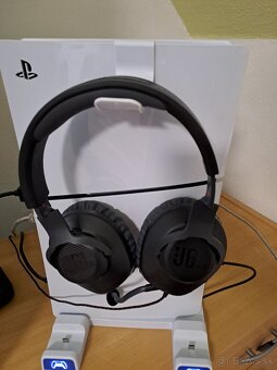 Predám PlayStation 5 - 4