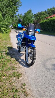 Suzuki DR BIG 800 - 4