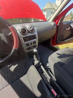 Predám Daciu Sandero - 4