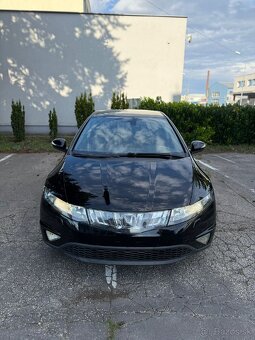 Honda Civic 1.8 V-tec , 103kW - 4
