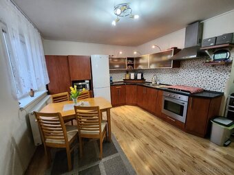 zariadený, 2 izbový byt, 47 m2 s vlastným kúrením, Dubnica - 4