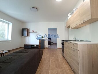 NOVÁ CENA Predaj domu s dvomi bytovými jednotkami na Chrenov - 4