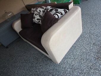 Predám dvojmiestnu pohovku - 4