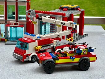 LEGO City 60110 Hasičská stanica - 4