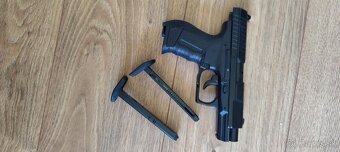 AK celokov AEG zn. CYMA, pištoľ P99 CO2 + výstroj - 4