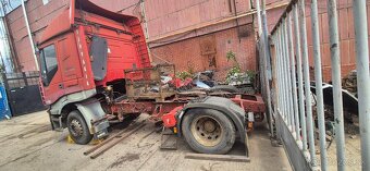 Iveco stralis ťahač rozpredám - 4