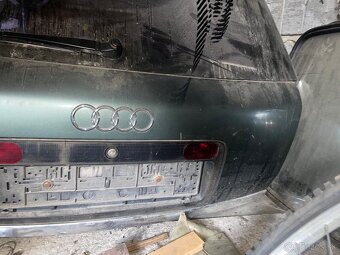 Kufor na Audi A6 C5 - 4