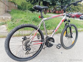 TREK - 4