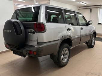 Nissan Terrano II 2.7 - 4