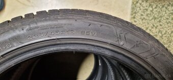 Predam 4ks zimnych pneu goodyear - 4