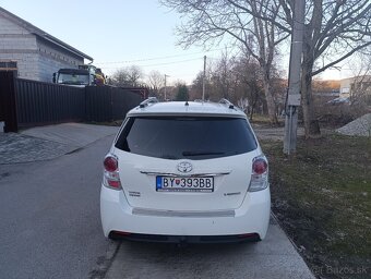 Toyota Verso 2,2 D-CAT - 4