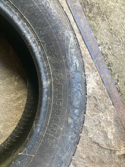 Pneu 195/65/15 - 4