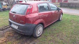 Fiat Grande Punto 1.2 benzin manual rok 2008 - 4