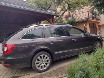 ŠKODA SUPERB 2.0 TDI 103 KW DSG 4X4 ROK VÝROBY 2012 - 4