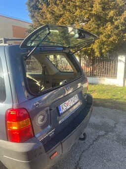 Ford Mewerick - 4
