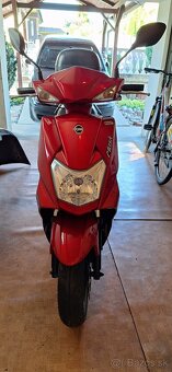 SYm Mask 125 - 4