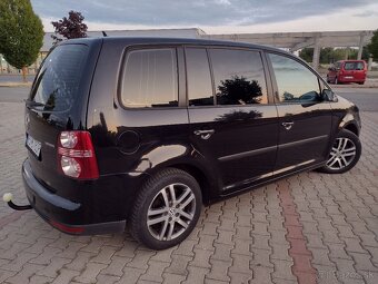 Volkswagen Touran Facelift 1.9 TDI 77kw 7.Miestné - 4