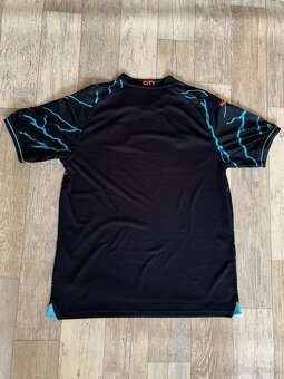 Dres Manchester City - 4