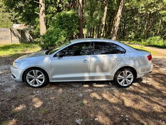 Volkswagen Jetta 2.0TDI 103kw - 4