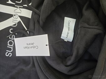 Calvin Klein mikina vo veľkosti XL - 4