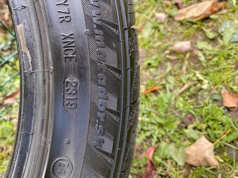 Predam zimné gumy 225/45R17 - 4