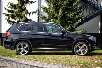 BMW X5 xDrive40d A/T - 4