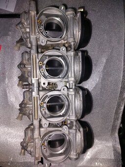 Predám karburátory kawasaki zx6r 2000 - 4