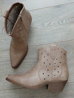 Kotnikove cizmy - 4