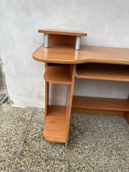 Počítačový stolík - 4