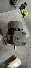 Elektromotor 7,5 Kw nový - 4