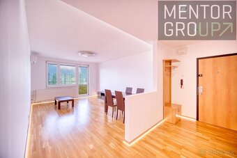 360° VR Ponúkame na predaj kompletne zrekonštruovaný 3-izbo - 4