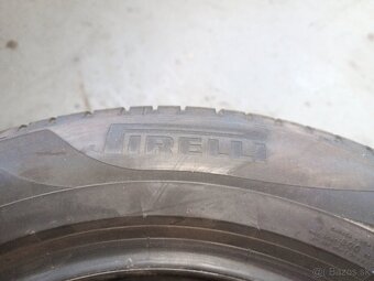 235/55R18 - 4