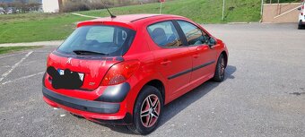Peugeot - 4