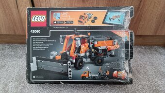 LEGO Technic 42060 – Roadwork Crew - 4