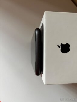 iPhone 11 - 4