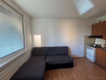 Prenajmem 1 izbový byt v Topoľčanoch J.Matušku - 4