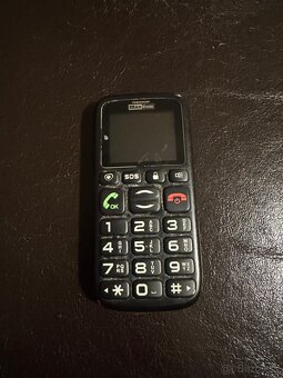 Telefón Max Com MM428BB - 4