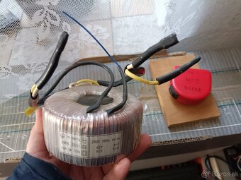 rozne toroidne transformátory - 4