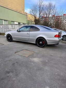 Mercedes Benz CLK 320 - 4