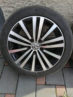 5x112 R17 235/45 R17 - 4