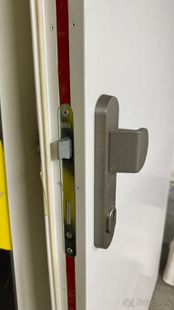 Na predaj bezpečnostné dvere SHERLOCK, typ K260/2 (ĽAVÉ) - 4