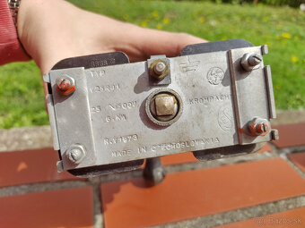 Vypínač 500V 25A - 4