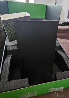 XBOX series X - 4