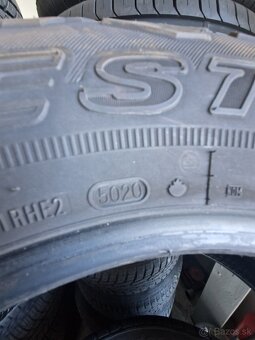 245/75R17 Celoročne - 4