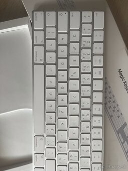Apple Magic Keyboard s numerickou klávesnicou - 4