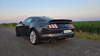 PRENÁJOM Ford Mustang GT 5.0 - 4