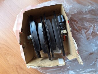 Sada brzdových doštičiek, kotúčová brzda TRW, TR GDB1550 - 4