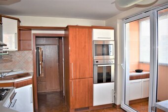 Prenájom 3 izbový byt Nitra Baničova - 4