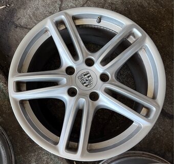 Originálna sada kolies Porsche R19 Panamera - 4