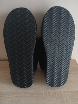 Dámske čierne papuče na platforme s kožušinou nové - 4